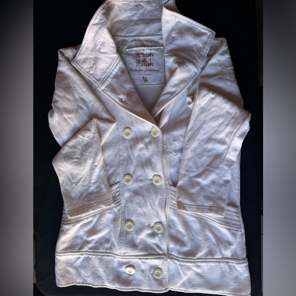 Plush & Lush button up sweater. Thicker material, collared.